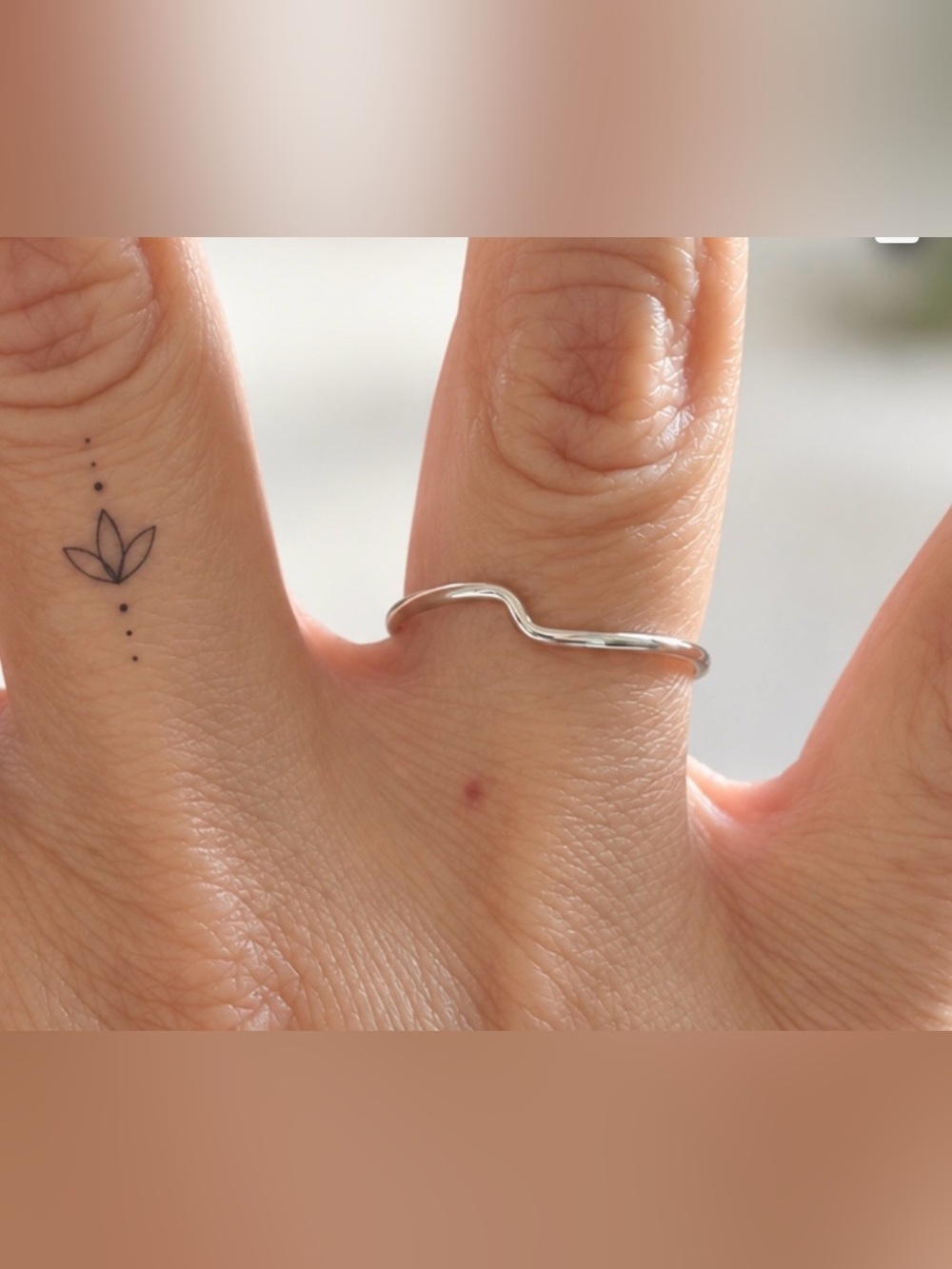 Sterling silver dainty ring size 9